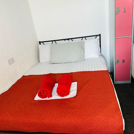 Backpackers Blackpool Hotel & Suites Zewnętrze zdjęcie