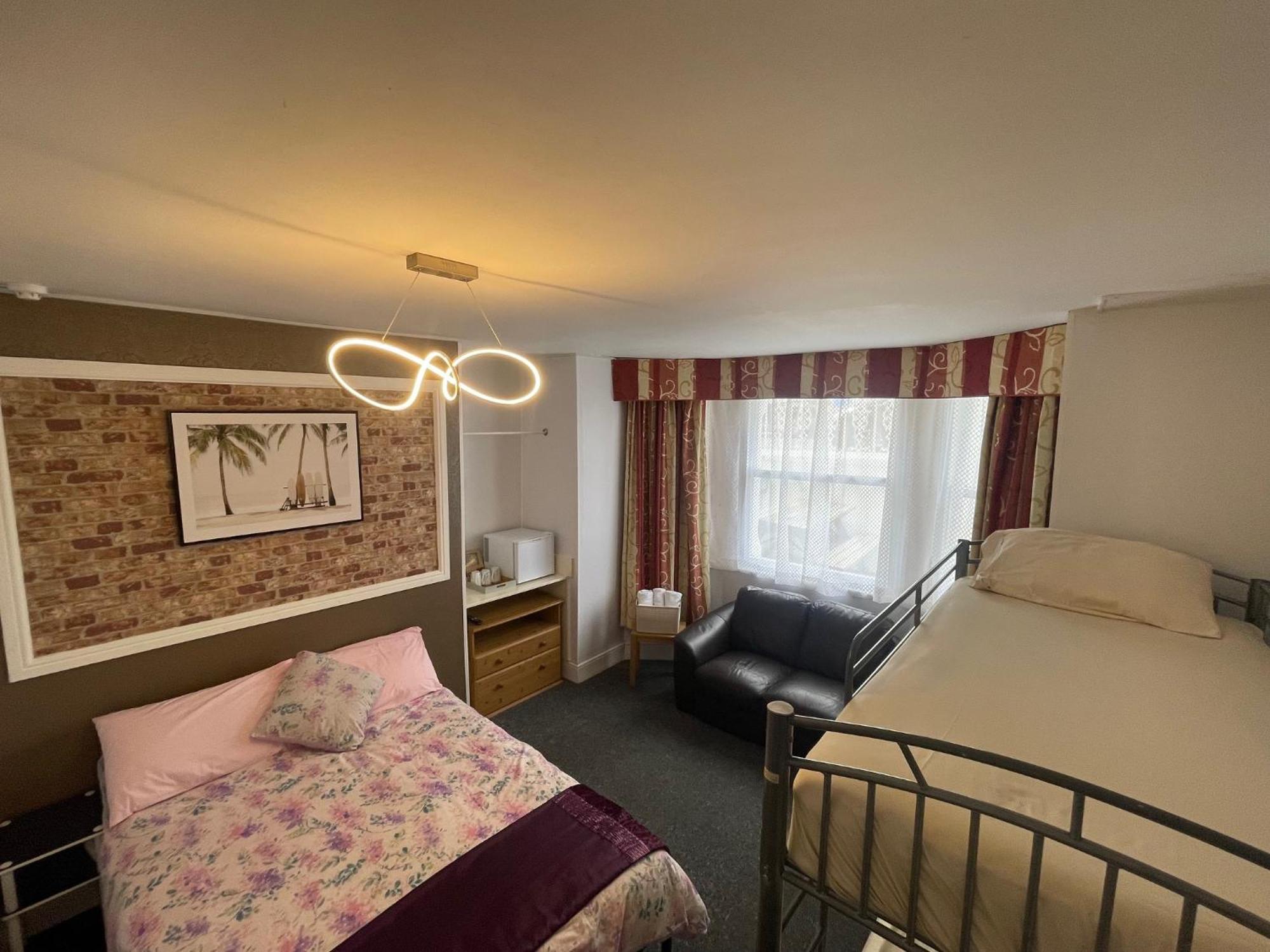 Backpackers Blackpool Hotel & Suites Zewnętrze zdjęcie