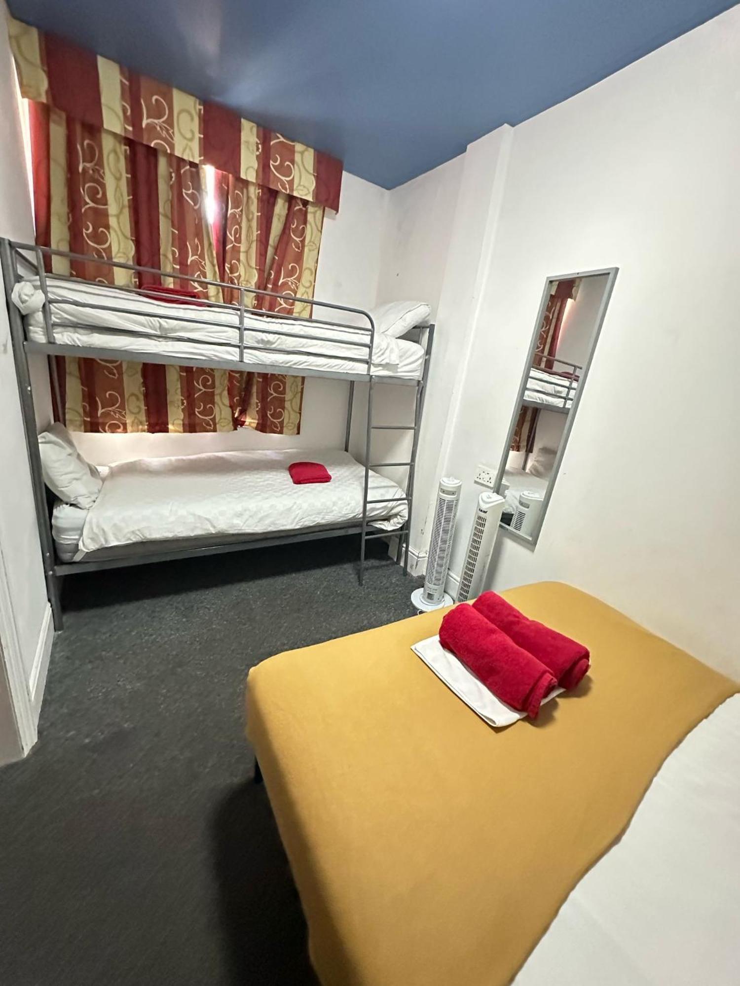Backpackers Blackpool Hotel & Suites Zewnętrze zdjęcie
