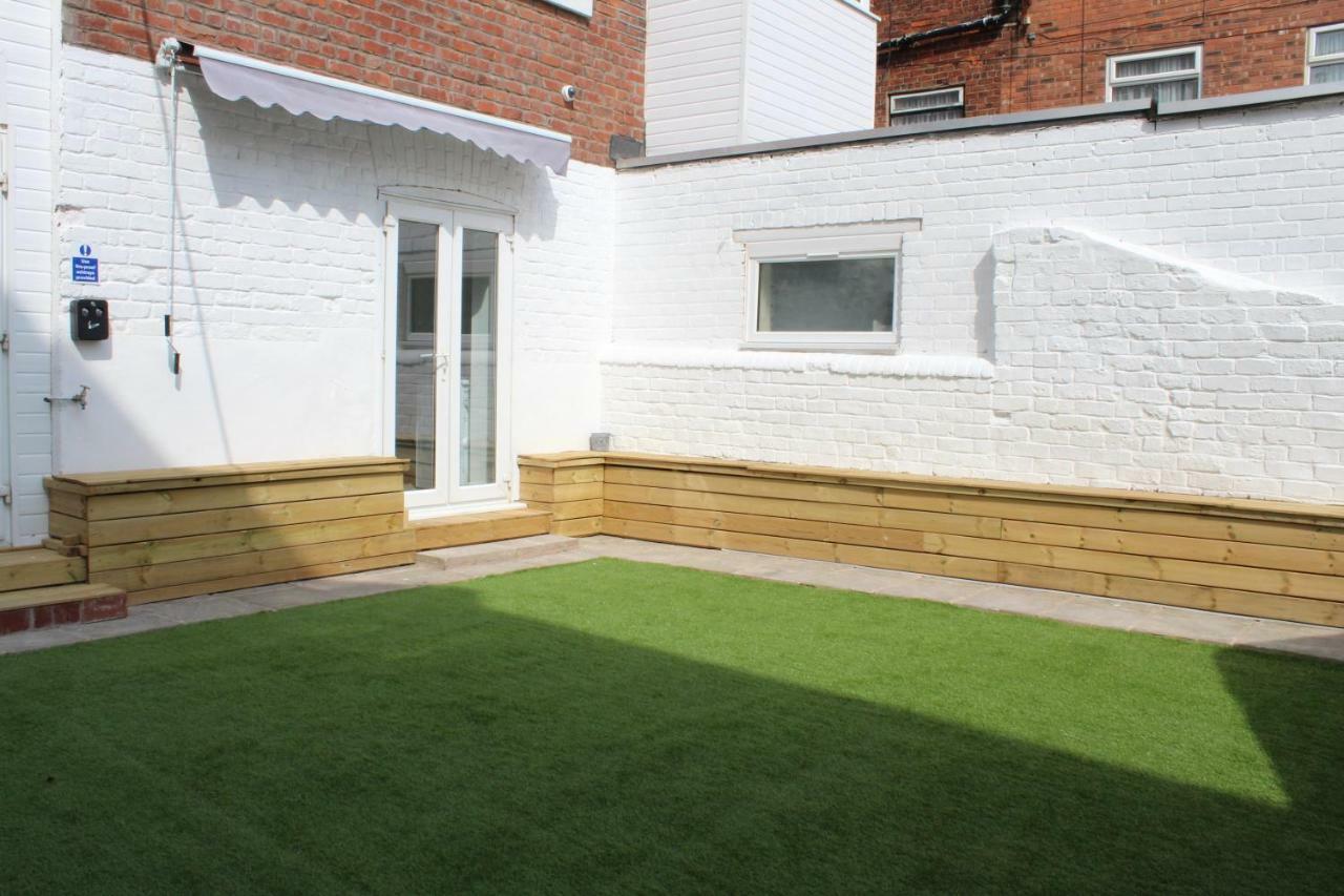 Backpackers Blackpool Hotel & Suites Zewnętrze zdjęcie